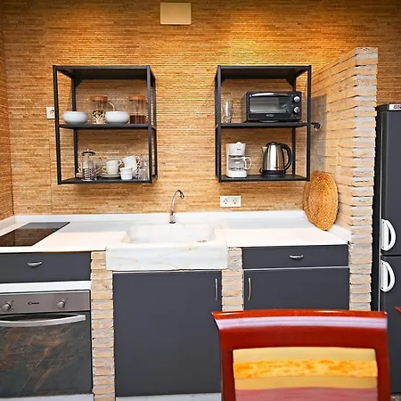 Apartament Infantes 28 *